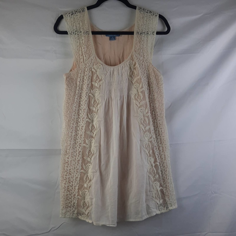 Lie Lined Cream Embroidered Lace sleeveless pullover dressy tank top Medium